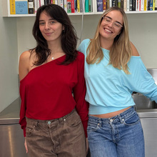 亚马逊欧美简约风纯色斜肩时尚辣妹长袖上衣女收腰显瘦休闲风T恤