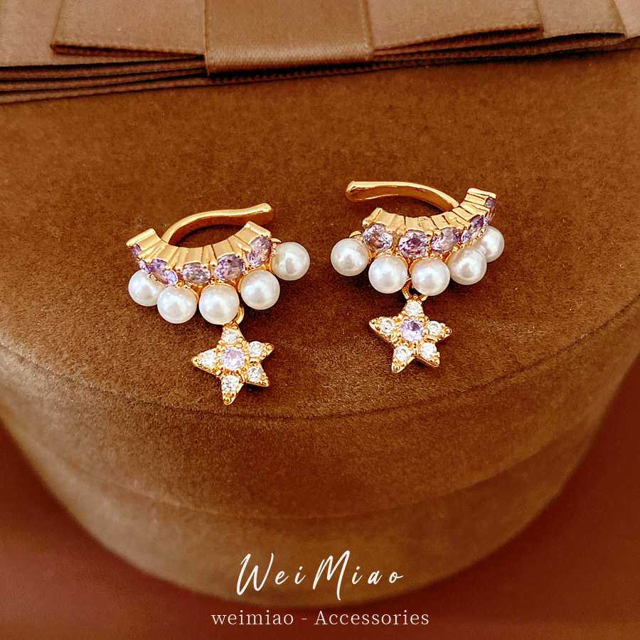 Estrellas de perlas de piedra de diamante, orejetas de perlas para mujeres sin agujeros de orejas, temperamento delicado, pendientes personales ligeros de lujo, pendientes de alta calidad al por mayor.