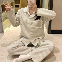 ������ŮĪ�λ��@˯�����b�_���黨��@�L�Ӻ�2����Ůʿ�Ҿӷ�