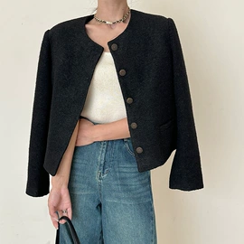 女式毛呢外套;其他短外套;连衣裙