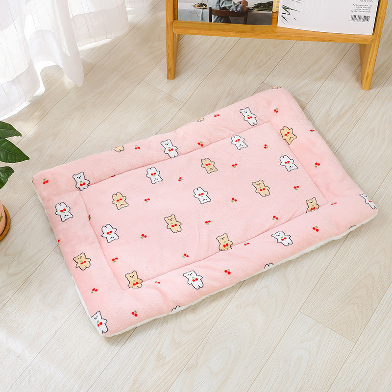 Otoño e Invierno nueva manta para mascotas engrosada de doble capa de doble cara de felpa perro cálido estera acostada gato transfronterizo y perro manta para dormir estera