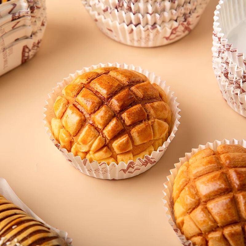 Taza de papel de pastel a prueba de aceite, soporte de papel de pan resistente a altas temperaturas, bolsas de piña para hornear, perros calientes, salchichas, tipo de barco, soporte de película antiadherente