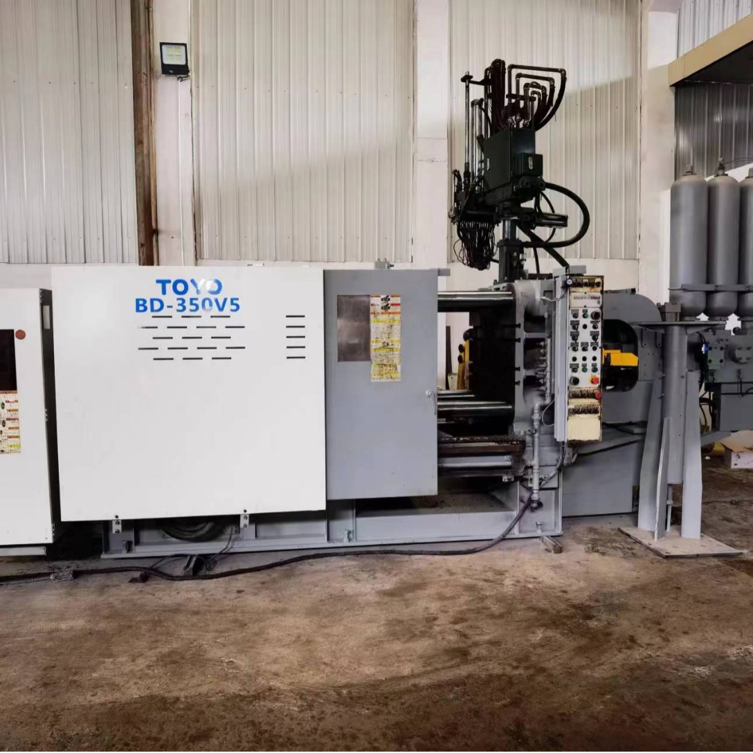 9层新二手压铸机日本东洋350吨精密镁铝合金压铸机原厂配件