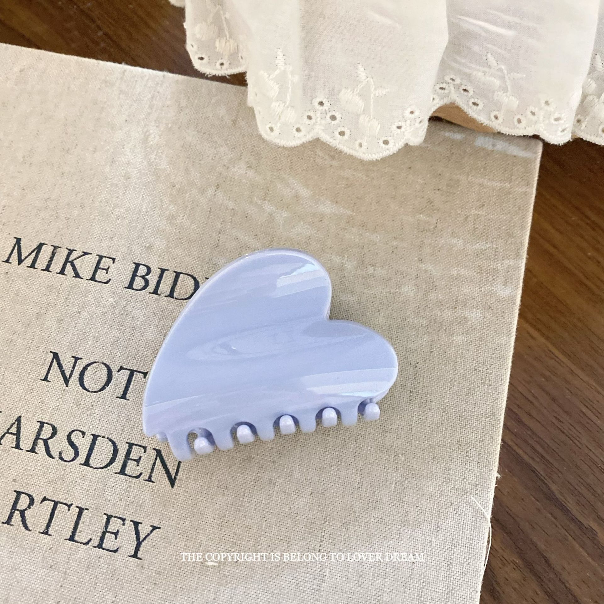 Cream blue 7cm heart