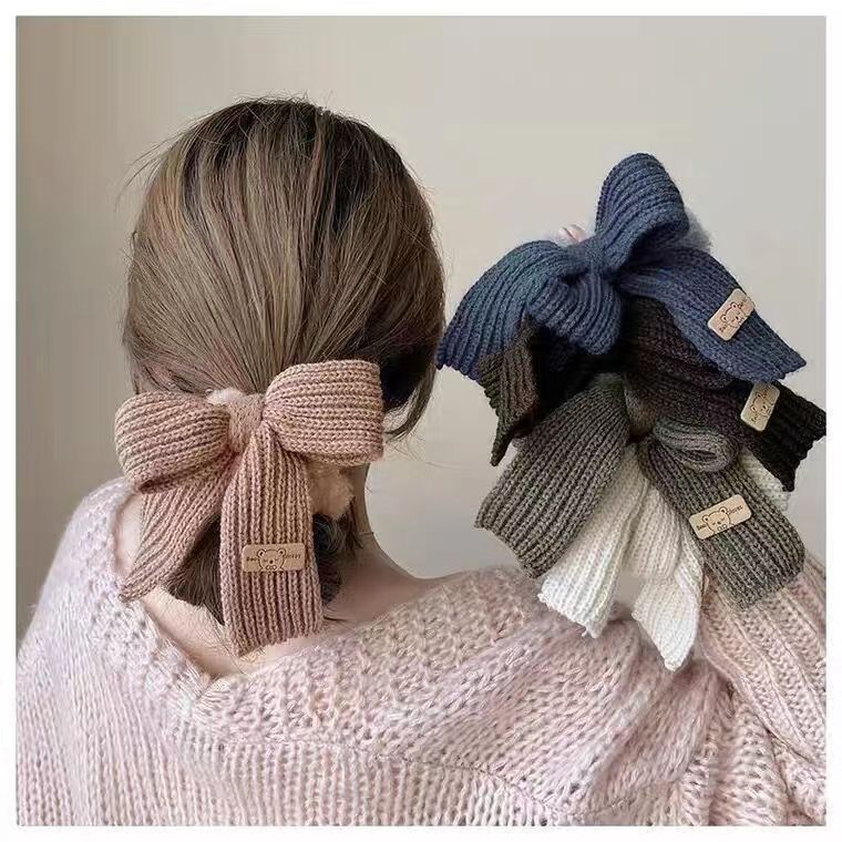 Retro Bow Knot Plush Hair Tie display picture 1