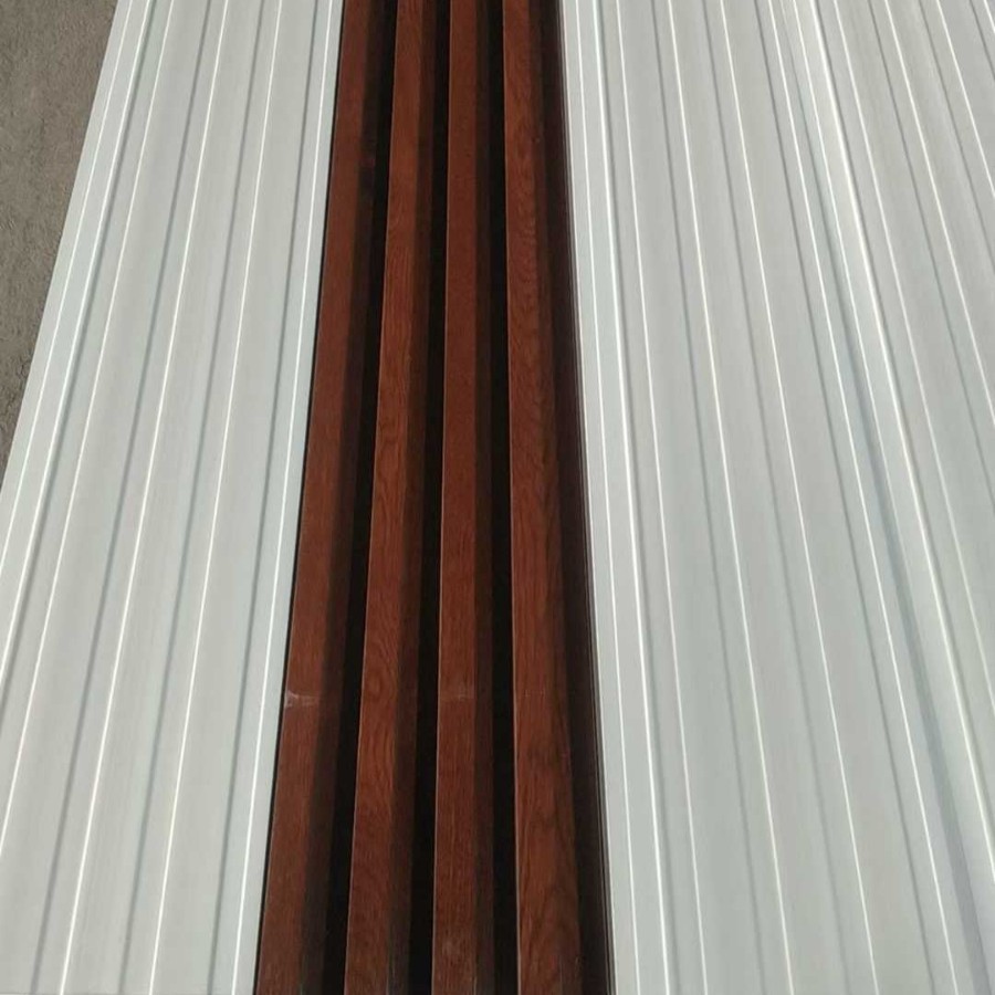 Nuevo panel de pared corrugado WPC compuesto de madera-plástico decorativo, diseño de patrón moderno impermeable, otro papel pintado