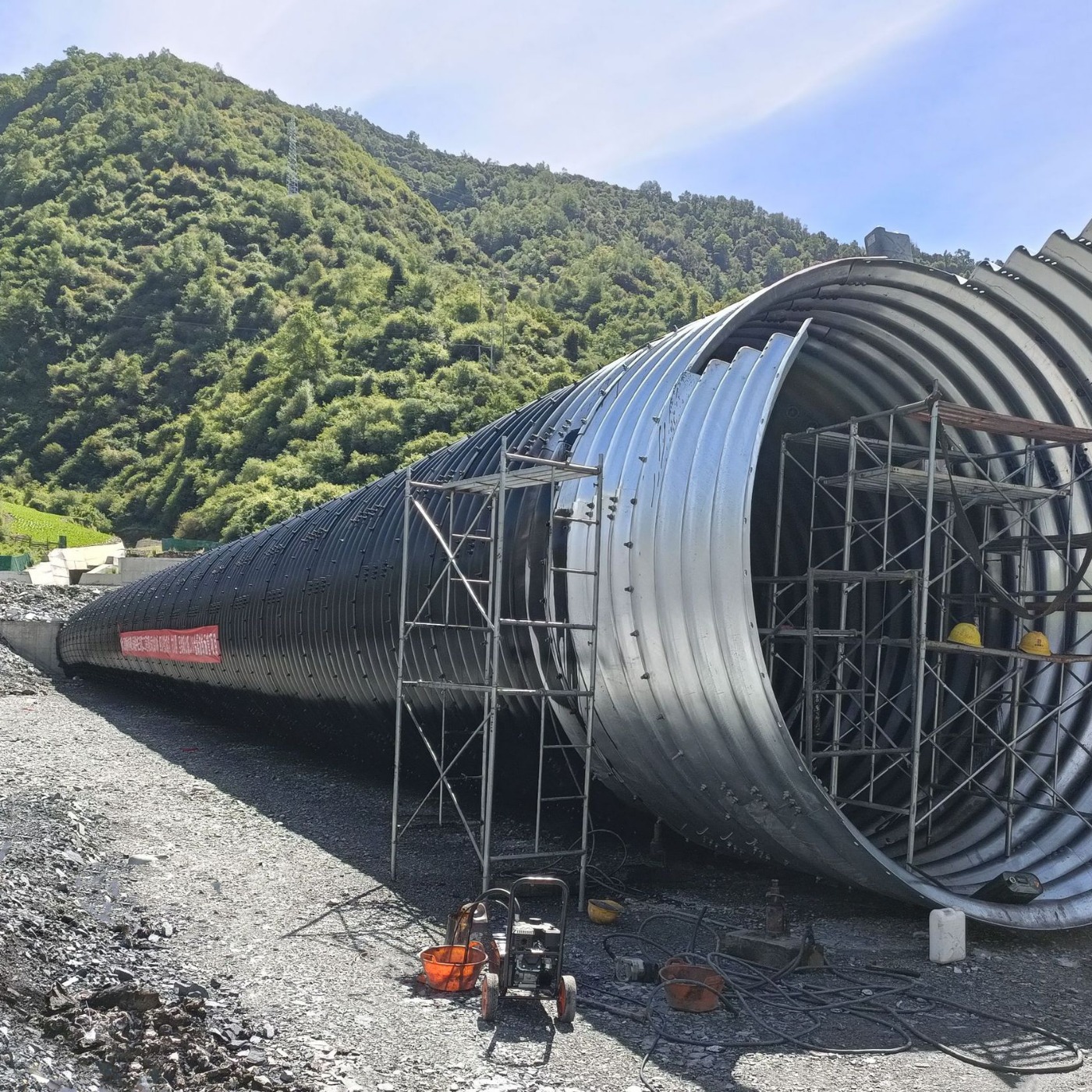 钢制波纹涵管公路铺埋铁路涵洞排水管道Q235碳钢镀锌