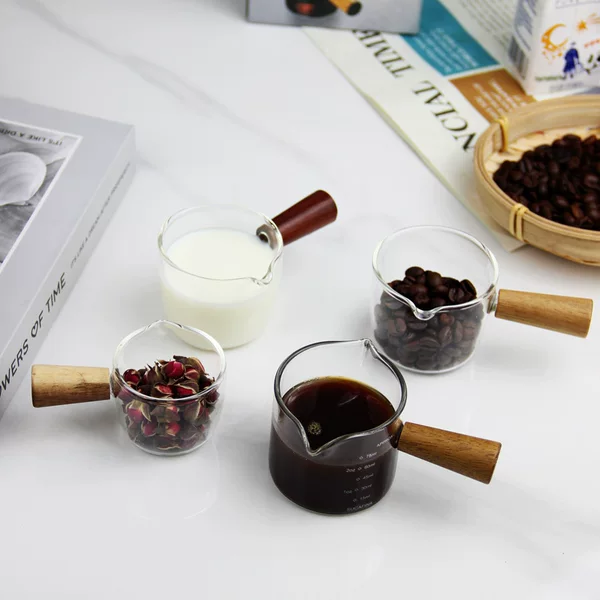 Coffee cup glass milk jar espresso extraction scale measuring cup milk jug King Cup wooden handle small Milk Cup