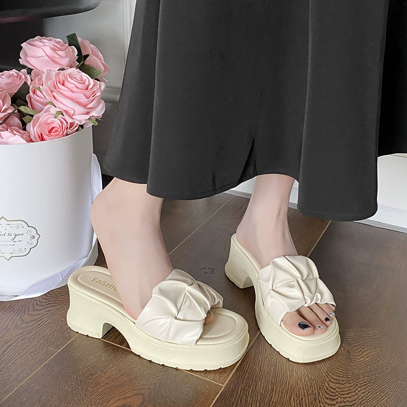 [6 см толстая подошва] 2024 новые тапки на высоком каблуке для женщин, нося летом