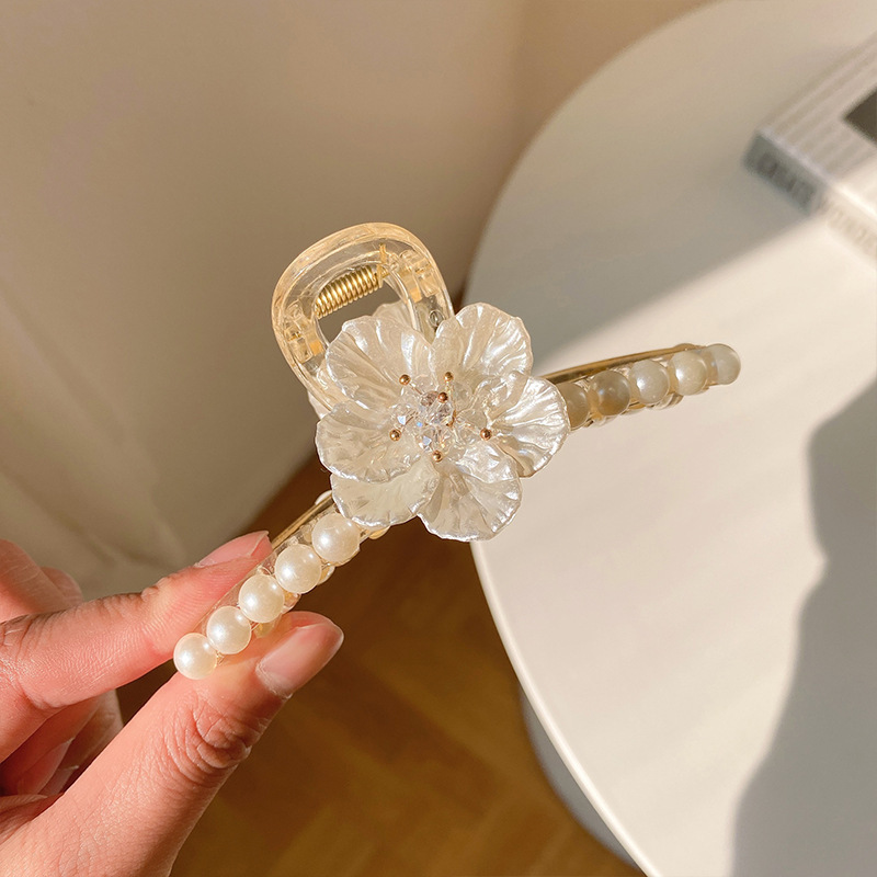 Internet celebridad clip de metal grande clip de tiburón japonés y coreano elegante temperamento espalda Cabeza pelo agarre de alto grado horquilla tocado