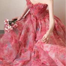 新款玫瑰花网纱2025厂家直销婚纱时尚女欧根纱扎染印花晚礼服新娘