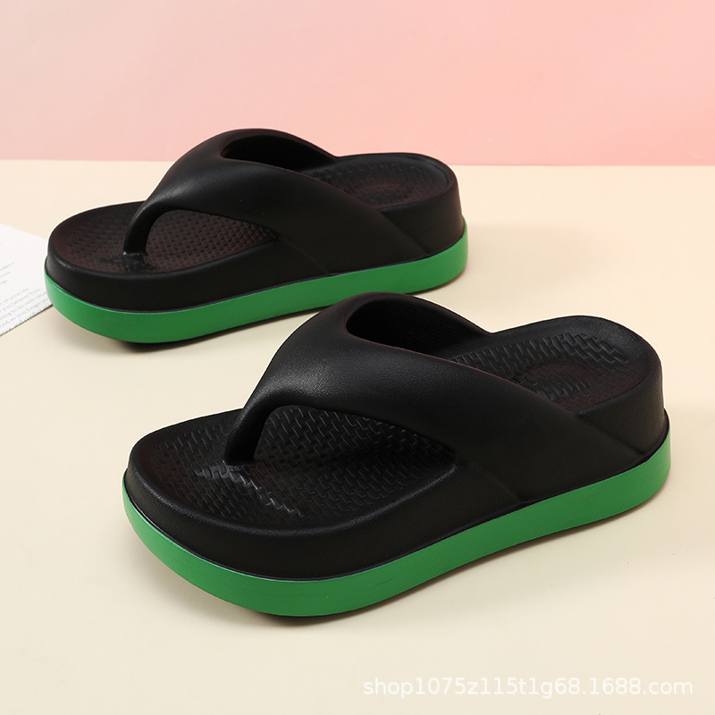 Chanclas de verano de nuevo estilo para mujer, sandalias de playa informales de EVA antideslizantes con suela gruesa, directamente del fabricante.