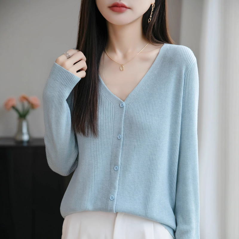 Fine Wool Knitted V Neck Cardigan 2025 Autum New Literary Loose Sweater Women's Single-Breasted Pure Color Jacket