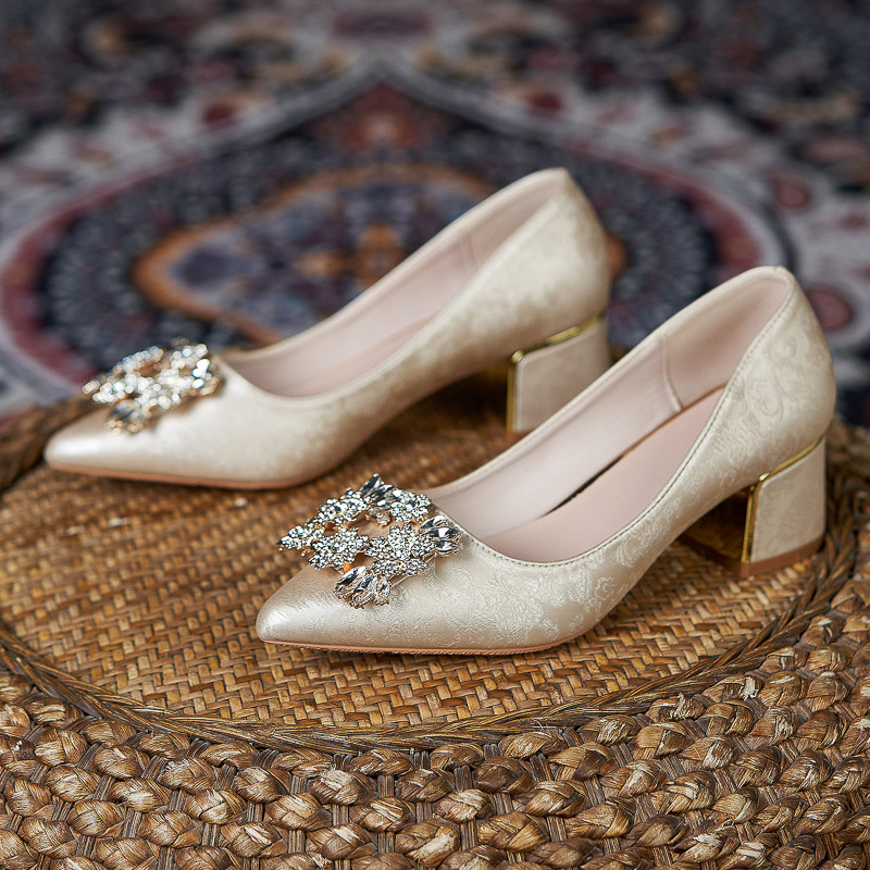 2025 New Pointed Toe Chunky High Heels Large Size Plus Size Widened Wedding Shoes Wedding Banquet Mother-In-Law Rhinestone Square Buckle Single Shoes