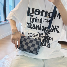 牛仔布链条小方包男潮牌休闲百搭时尚韩版盒子包帆布单肩斜挎包女