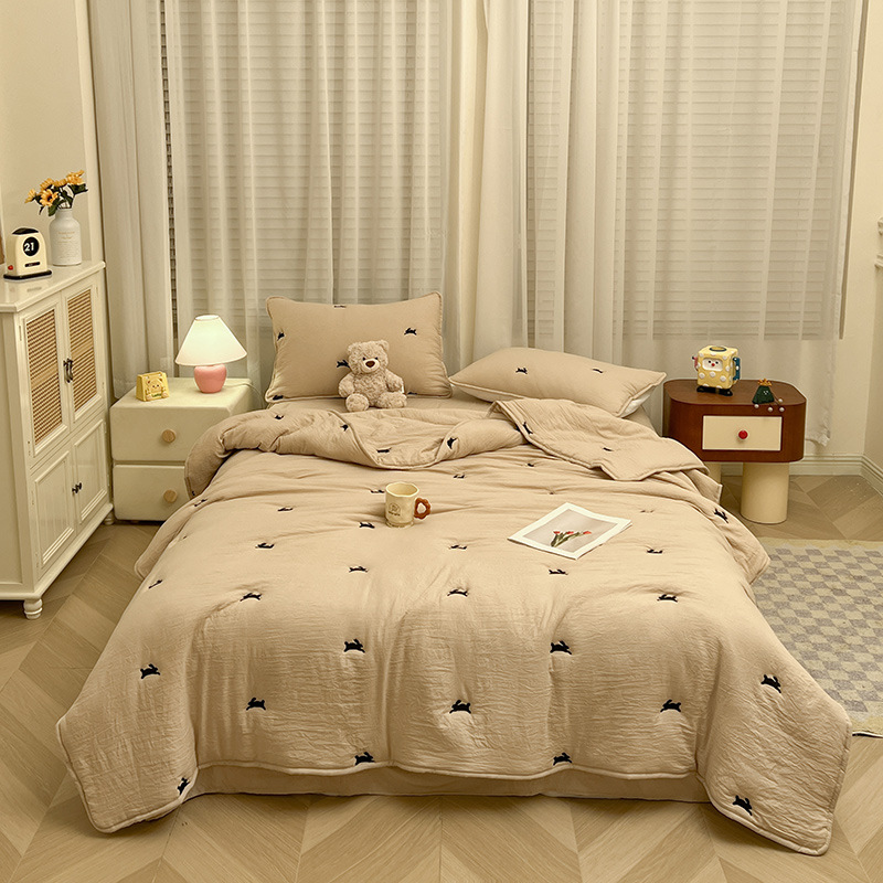 행운의 토끼 카키