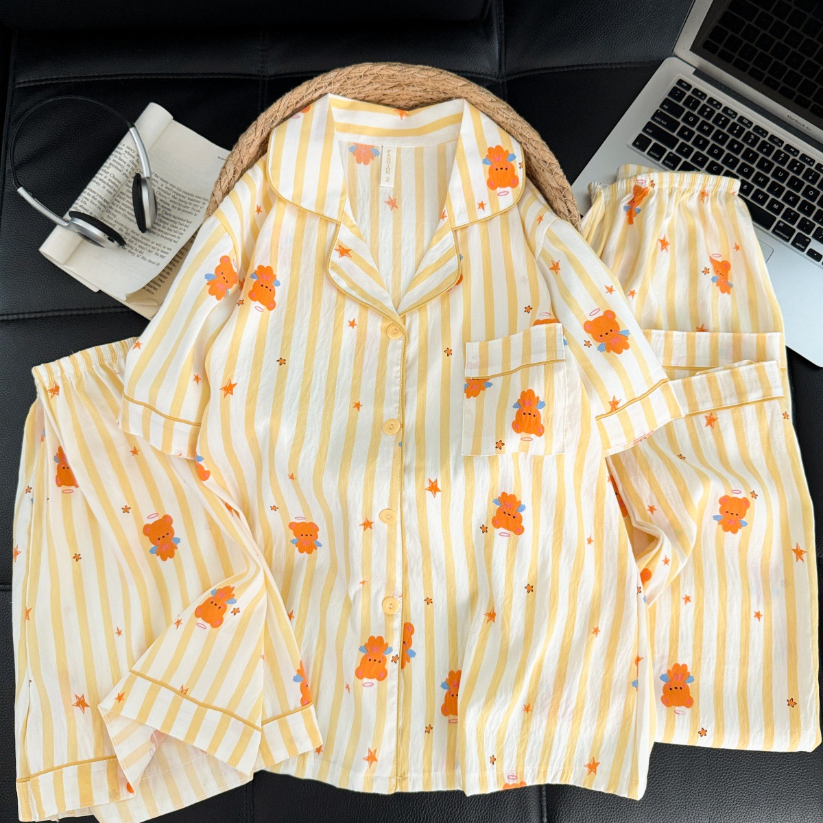 Nube de algodón de tres piezas nuevo pijama de mujer adorable con solapa de manga corta pantalones cortos pantalones largos set de ropa para el hogar