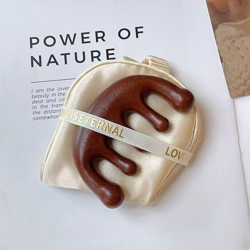 High-End Simple Eye Mask, Five-Finger Comb, Souvenir for Bridesmaids, Practical Small Gifts, Niche Beauty Industry Gifts, Small Objects Inside High-End Simple Eye Mask, Five-Finger Comb, Souvenir for Bridesmaids, Practical Small Gifts, Niche Beauty Industry Gifts, Small Objects Inside