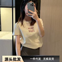 Пятно miumiu24 весна и лето новый женский костюм тяжелой промышленности с бриллиантовыми буквами нижняя рубашка топ футболка с короткими рукавами солнцезащитный крем женский