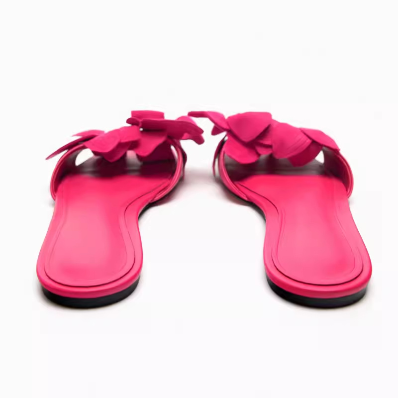 2026 Summer New Style Rose Red Rose Petal Open Toe French Slippers Flat Casual Sandals Women's Half Slippers For Outerwear_vogvips.com