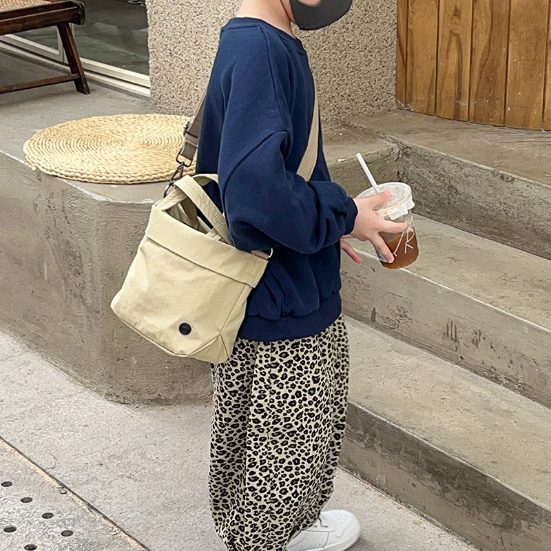 Bolso de hombro para niños y niñas de moda coreana, bolso de bebé informal de color sólido simple, nuevo bolso cuadrado pequeño para niños