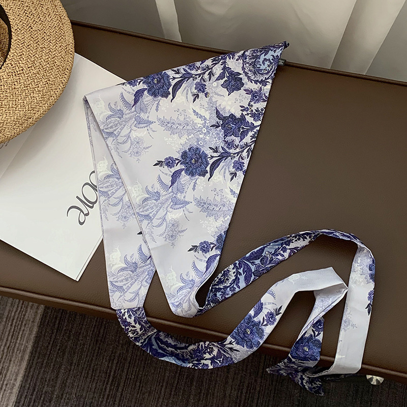 Toalla triangular con cintura, bufanda de seda con flor de anacardo retro, sensación de alta gama, cortina de pedo apilada multifuncional de verano, diadema de todo fósforo