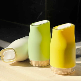 牙刷架;收纳盒;衣钩/挂钩