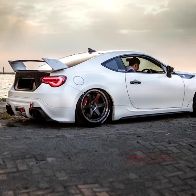 Suitable for 12-20 Toyota GT86 Subaru BRZ Tail Modified GT86 BRZ Wolf Inflammation Carbon Fiber Tail