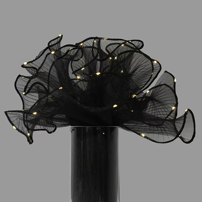 Los fabricantes más vendidos tienen una gran cantidad de existencias al por mayor de materiales de embalaje de flores frescas, hilo de malla, color sólido, hilo de onda plisado de color sólido, hilo de malla