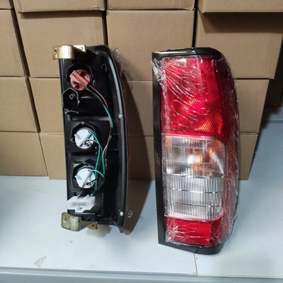 Tail light Navara Np300 D22
