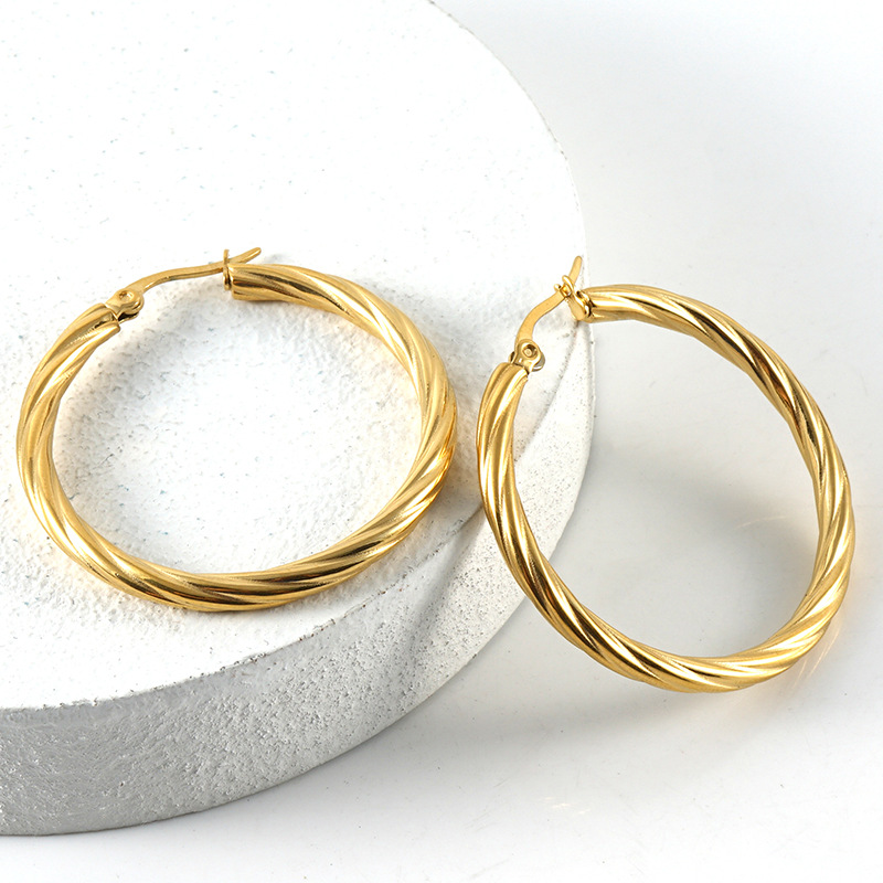304 Stainless Steel Ear Needle Material 18K Gold Plated Plating Material Fashion Round Titanium Steel Plating Hoop Earrings 1 Pair
