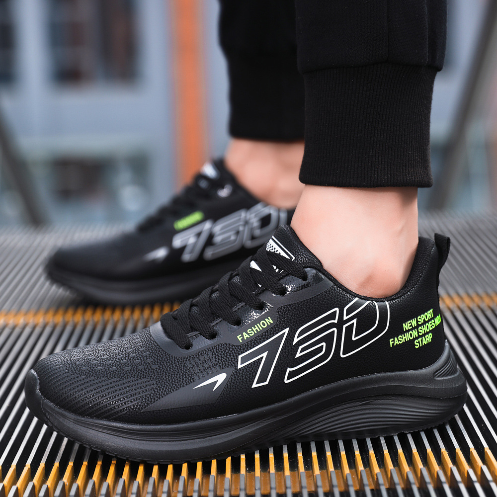 Fábrica de zapatos de hombre al por mayor de moda de soleas gruesas de otoño zapatos casuales diarios de tendencia de estudiantes zapatos deportivos ligeros y cómodos transpirables