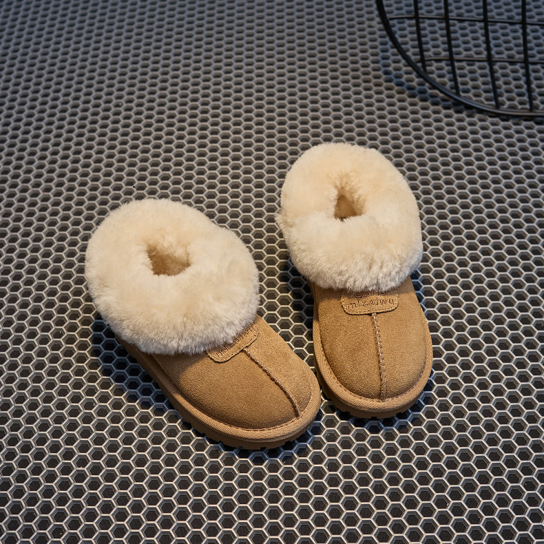 Children's Plush Thickened Winter Snow Boots, New Style for Boys and Girls, Large Cotton Shoes, Birkenstock-Style Short Boots, Trendy Baby Shoes