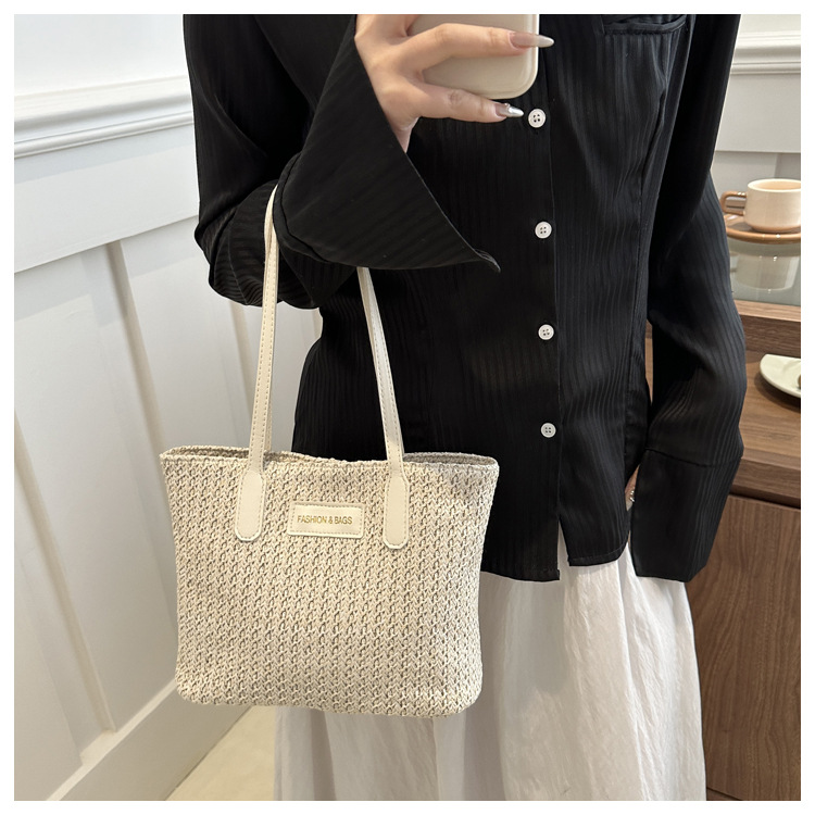 Handmade Rattan Shoulder Bag With Leather Trim And Seagrass_voghion.com