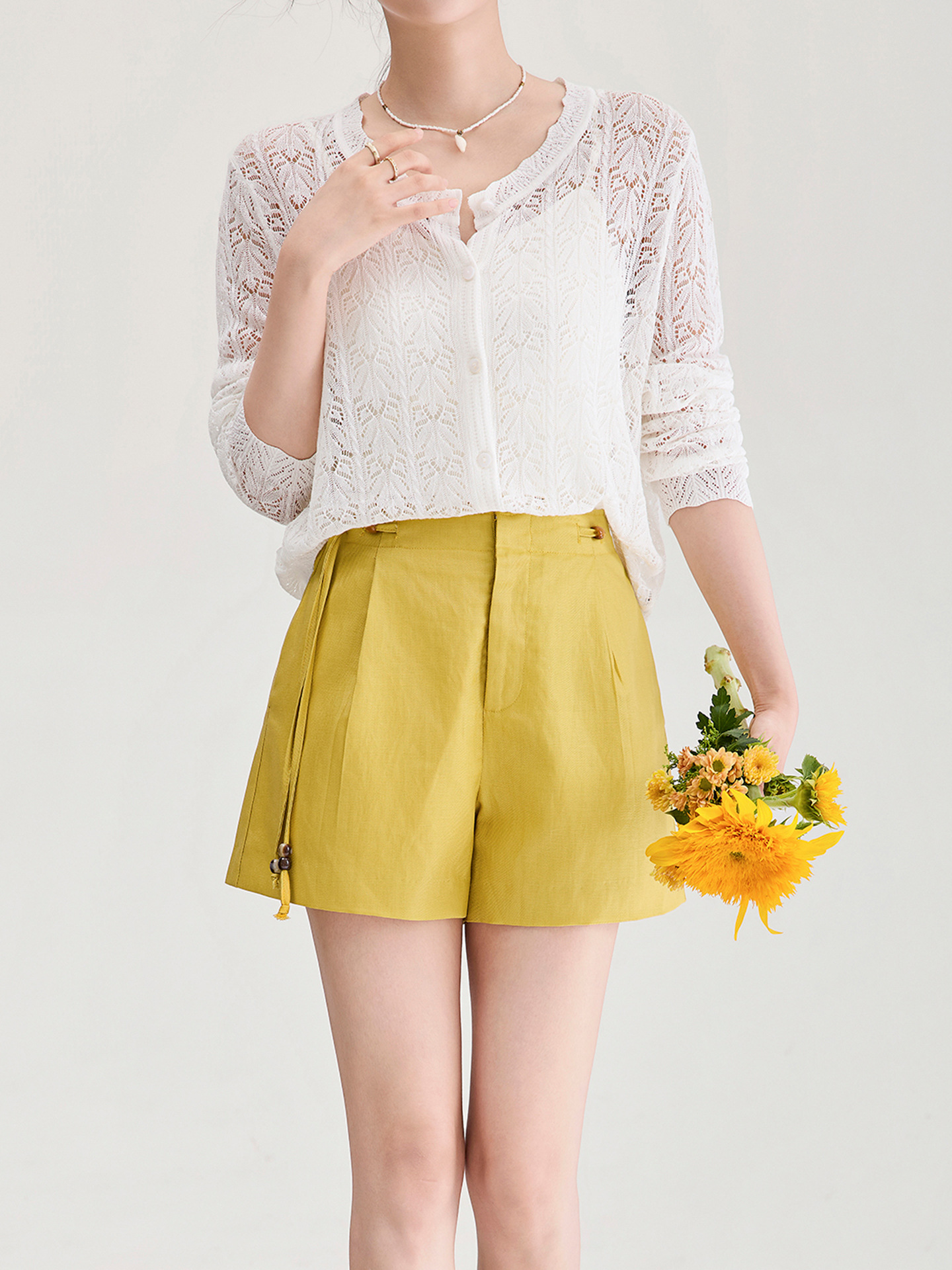 Quần short nữ cạp cao dây buộc phong cách quốc phong rộng thùng thình đính cườm — Xanh lông mòng đen