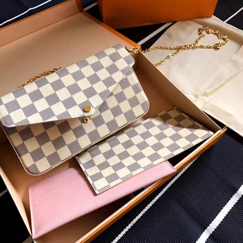 Bolso de Mujer de Alta Gama de Estilo Nuevo de Guangzhou, Bolso Pequeño Cuadrado de Tres Piezas con Cadena para el Hombro y Bandolera, Bolso de Noche