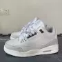 轻便减震百搭纯白休闲鞋