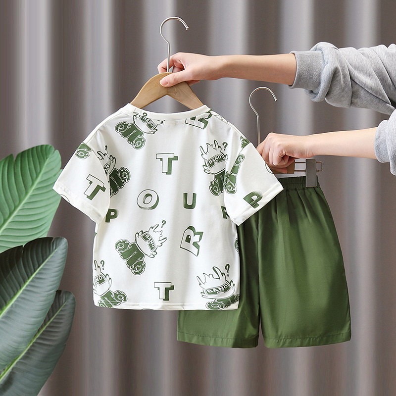 7173 Traje de verano para niños 2025 Nuevo estilo estilo occidental Camiseta estampada de manga corta Traje delgado de moda de dos piezas