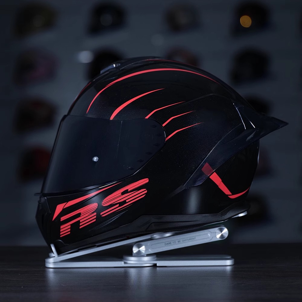 Casco Lion masculino motocicleta casco completo locomotora de defensa femenina cuatro estaciones casco de montaje universal 3C certificado gran cola