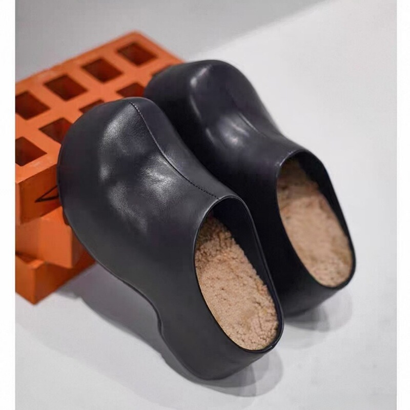 European Collection 2026 Autumn New Simple Solid Color Closed-Toe Backless Slippers for Petite Women with Height-Increasing Thick Soles European Collection 2026 Autumn New Simple Solid Color Closed-Toe Backless Slippers for Petite Women with Height-Increasing Thick Soles
