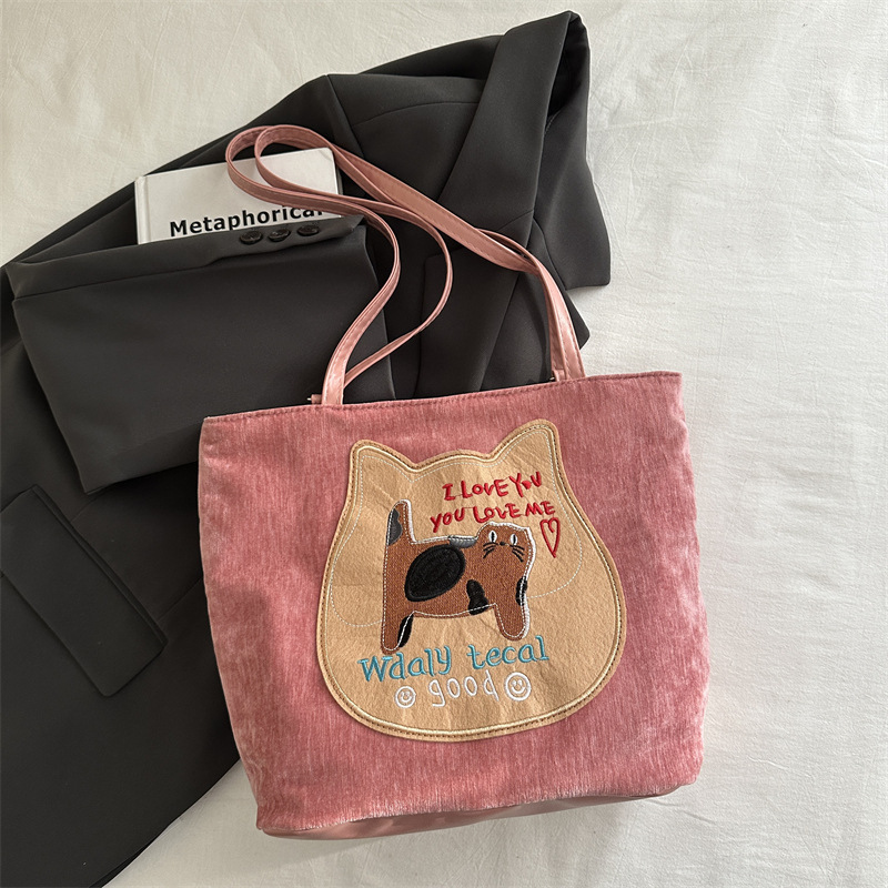 Bagos de gran capacidad para chicas encantadoras otoño / invierno 2024 nuevo estilo retro bolso de hombro de moda alta sensación bolso de brazo