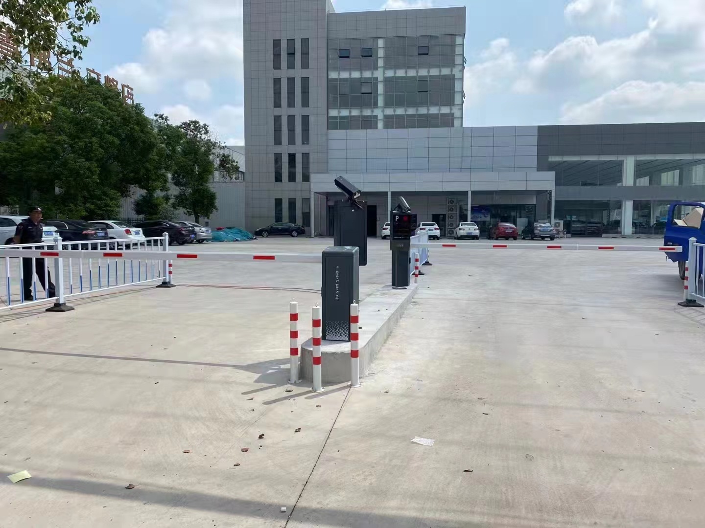 栏栅直杆道闸车辆停车场系统单杆道闸机小区门卫车库升降起落路障