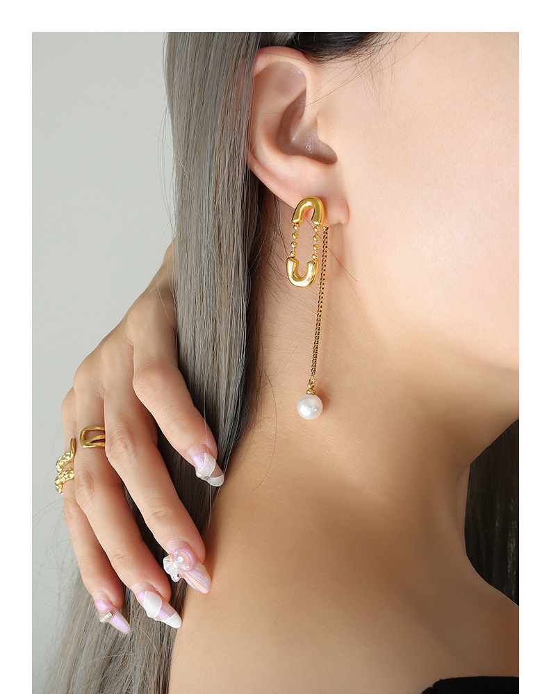 Französische Art Asymmetrisch Titan Stahl Tropfenohrringe Perle Überzug Edelstahl Ohrringe 1 Paar display picture 2