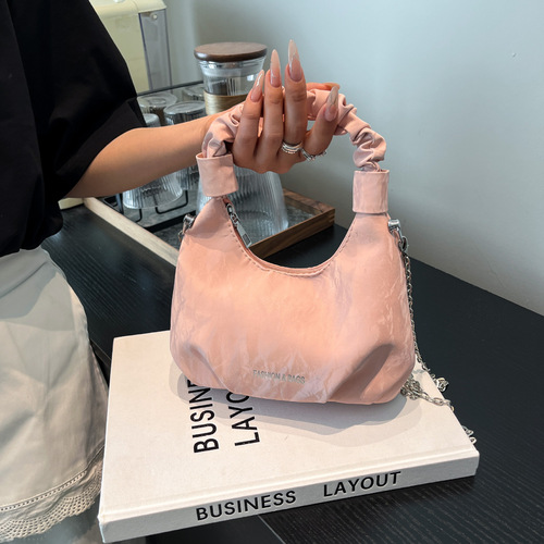 Korean Bow Chain Crossbody Bag 2025 Trendy Women's Crossbody Bag Handbag Fashion Pleated Underarm Bag