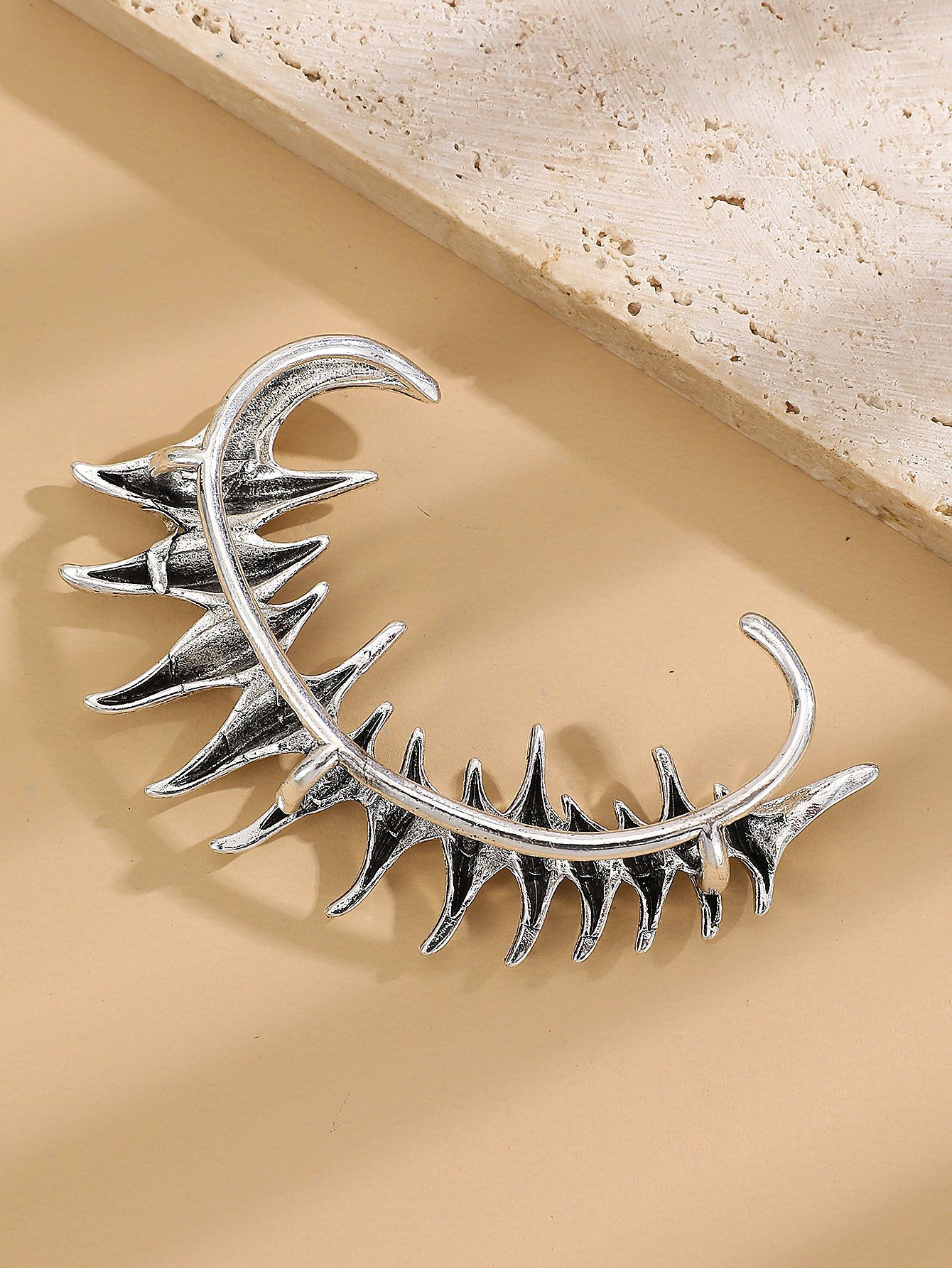 Clip punk esagerata per donna senza fori, nuovo gancio per orecchio geometrico con spine di zircone a forma di drago cinese_voghion.com