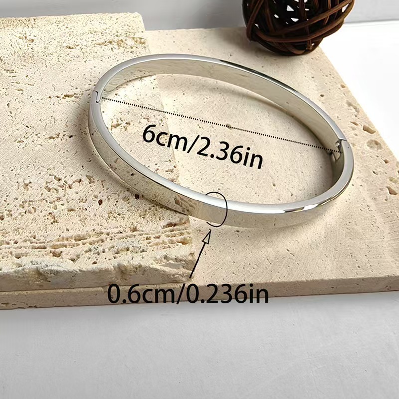 Labret stud lip piercing jewelry styling detail