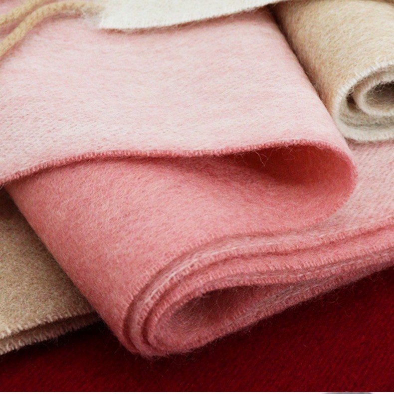 Bufanda simple de lana 100% para mujer, sensación de alta calidad, babero de color sólido de todo fósforo de invierno, chal cálido para hombres de otoño e invierno al por mayor