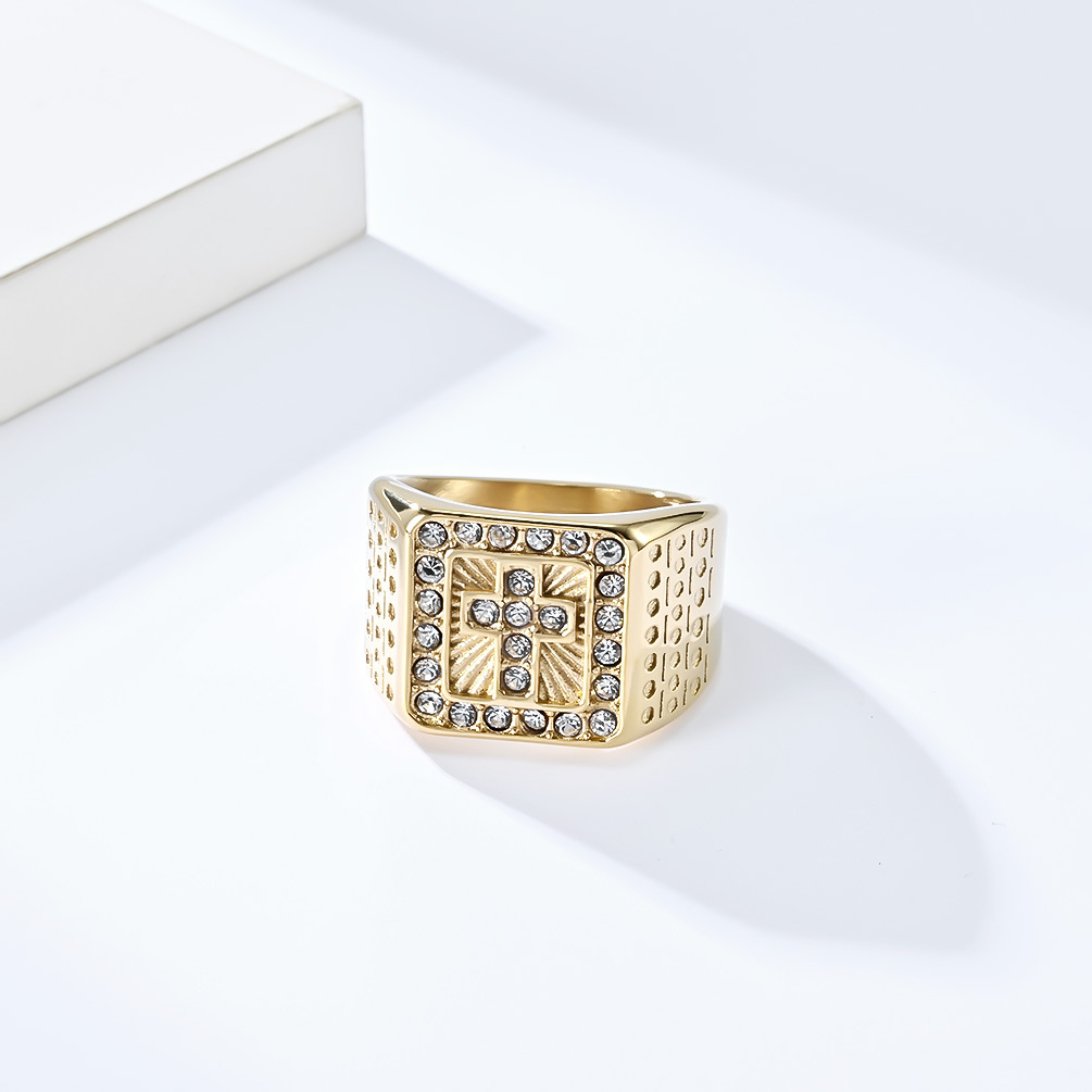 Cruzar la frontera europea y americana estilo titanio acero chapado 18K oro Cruz completa diamante anillo hip hop hiphop personalidad desgaste mano Accesorios