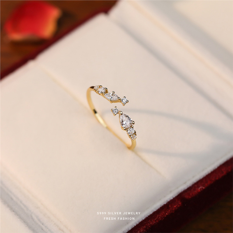 Anello zircone per donna, design stella scintillante in argento_voghion.com