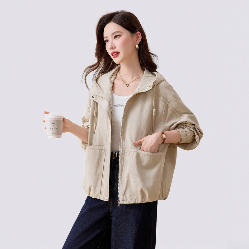 Women's hooded jacket 2026 autumn new style for petite women, Korean style, loose, casual, versatile, short trench coat jacket top